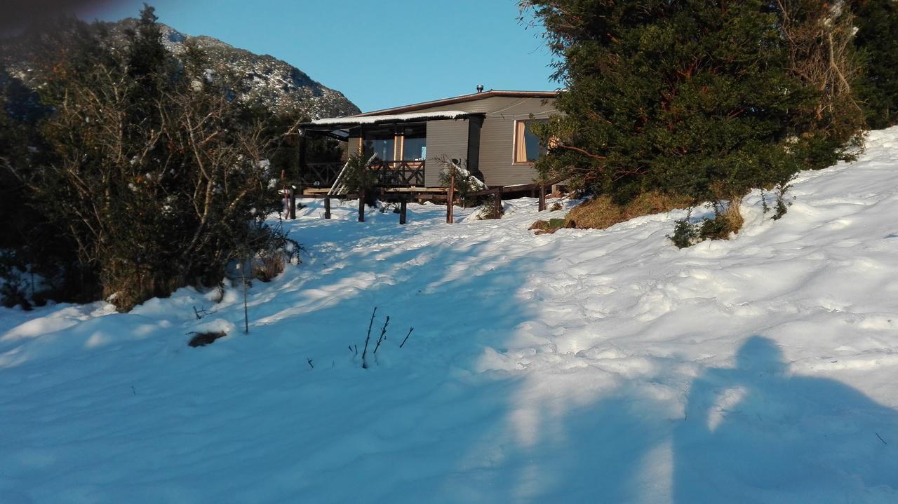 Hotel Cabanas Lomas Del Salto Puerto Chacabuco Exterior foto